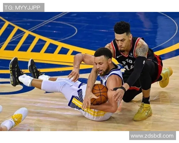 勇士与猛龙激战回顾视频比分分析精彩瞬间尽在其中